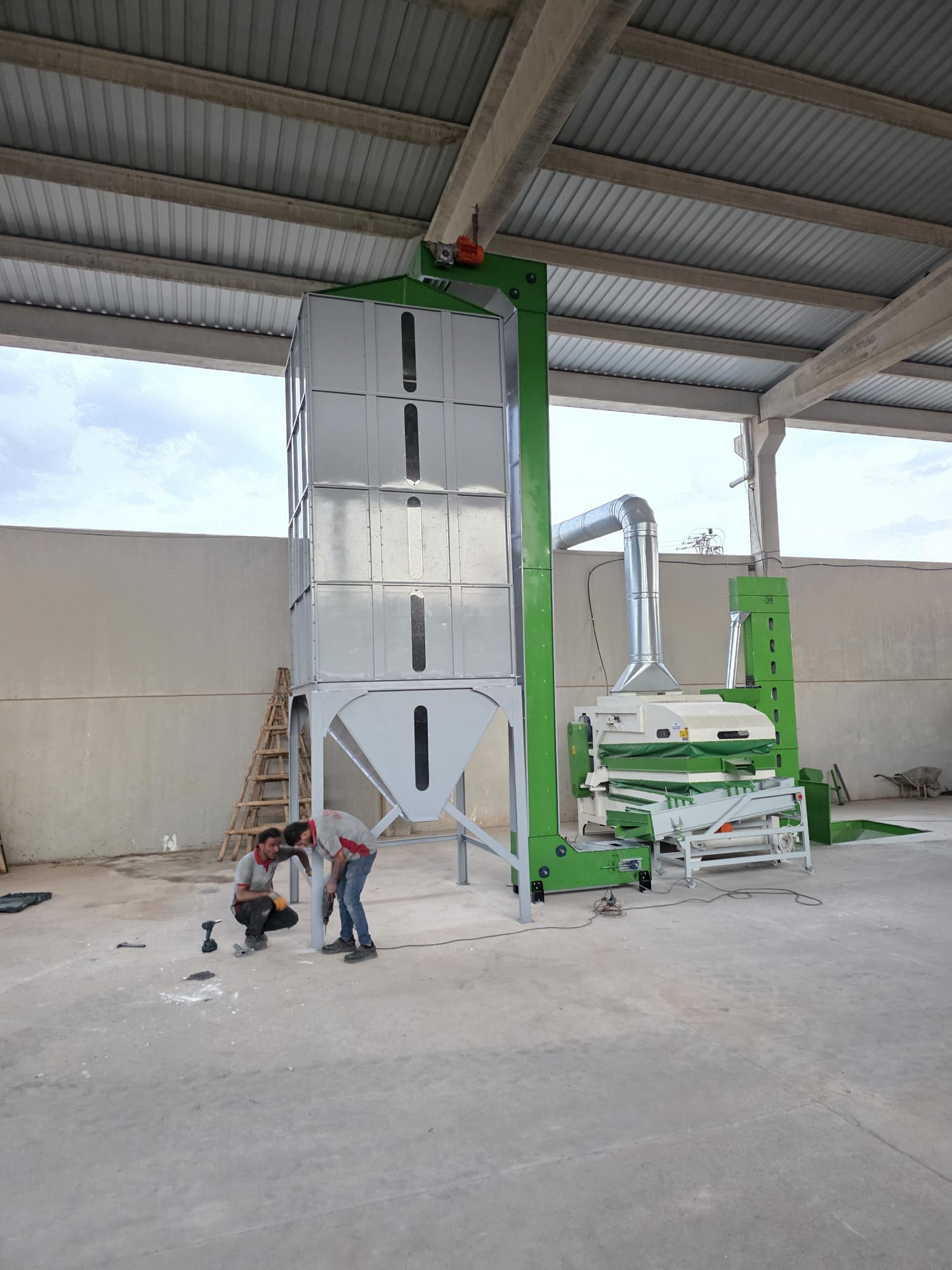 Fıstık Hafif tane Makinası ve Depolama